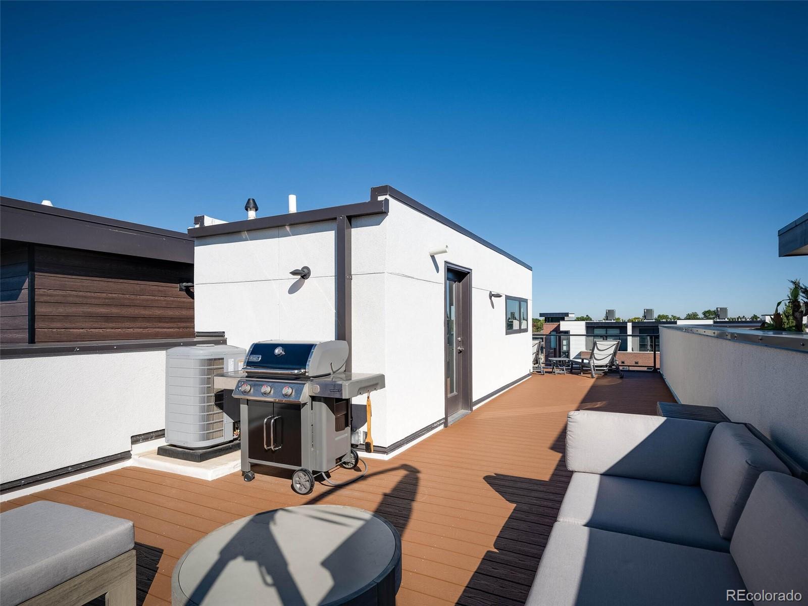 6818 E Lowry Boulevard Unit: 301