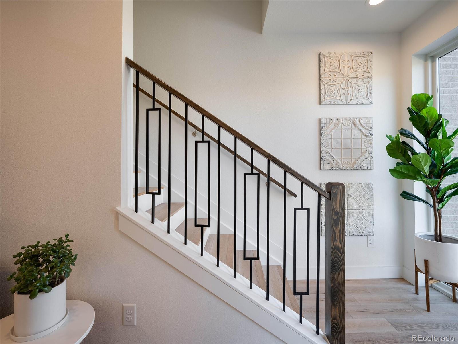 6818 E Lowry Boulevard Unit: 301