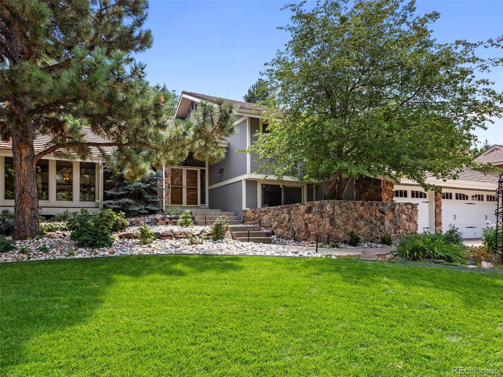 5476 E Links Circle