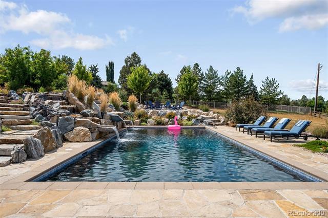 6477 Manor Drive