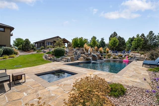 6477 Manor Drive