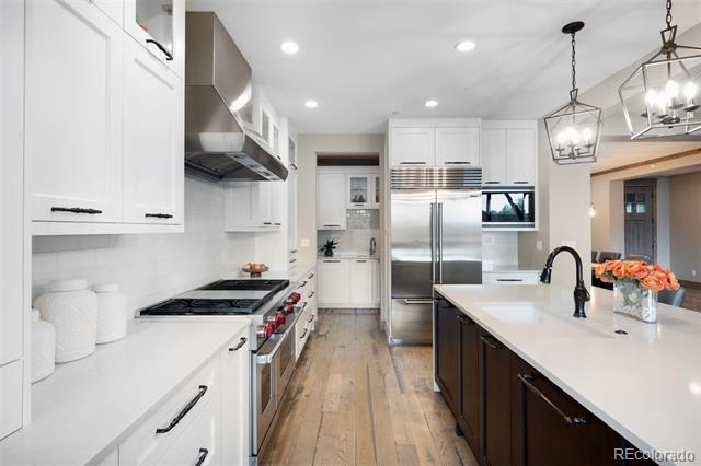 6477 Manor Drive