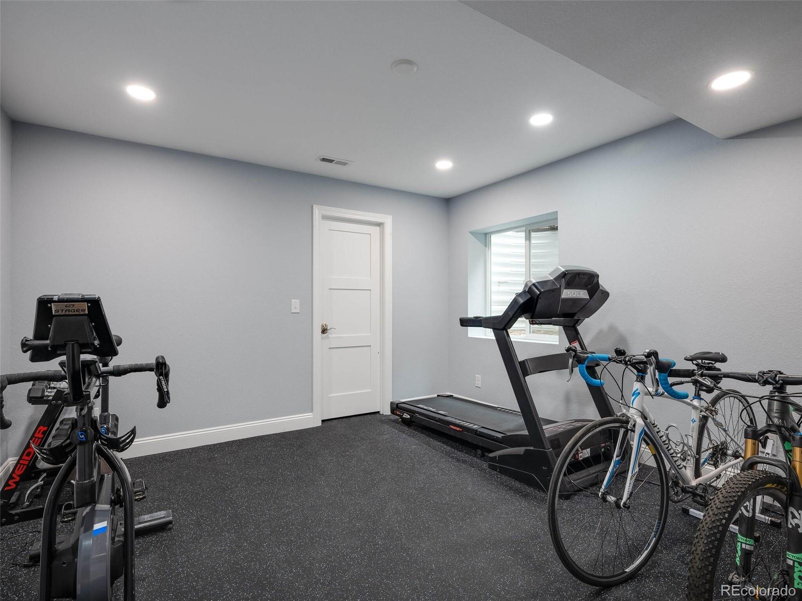 15374 W 49th Place