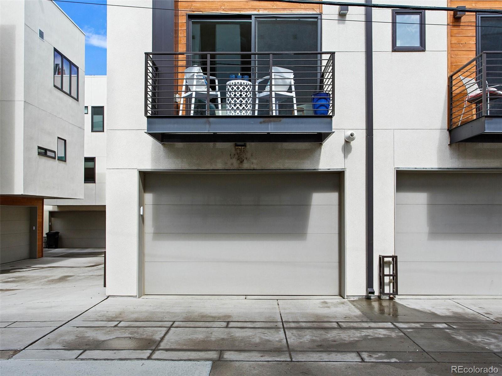 3406 W 18th Avenue