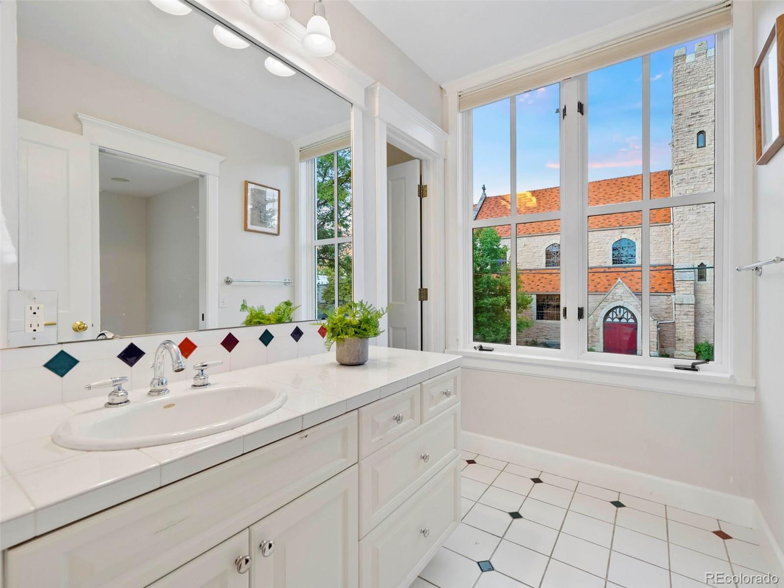 1345 Pine Street Unit: 1