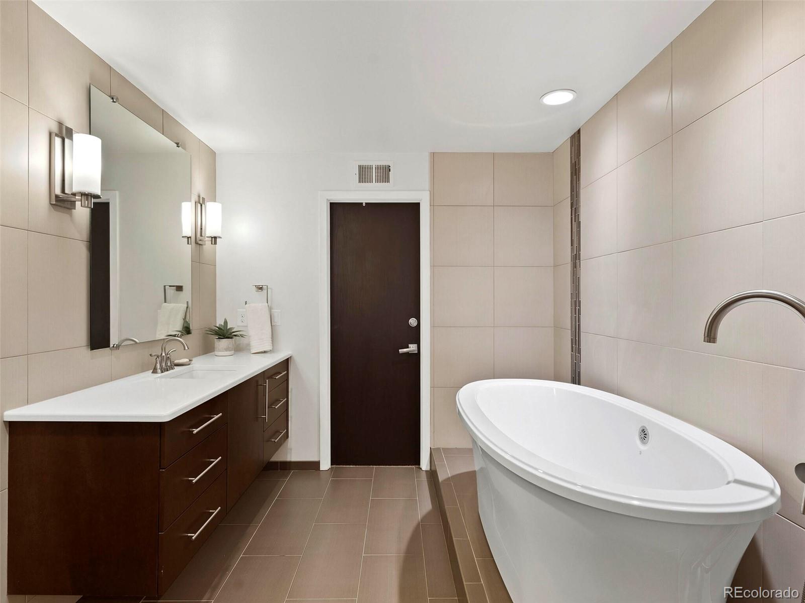 2000 E 12th Avenue Unit: 26B