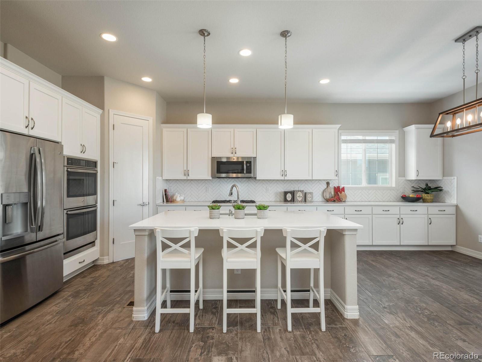 24043 E Euclid Avenue