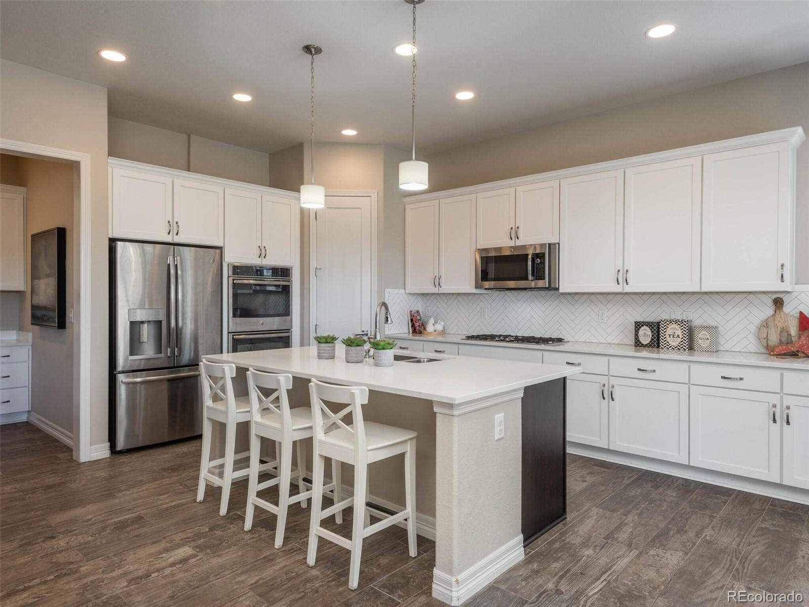 24043 E Euclid Avenue