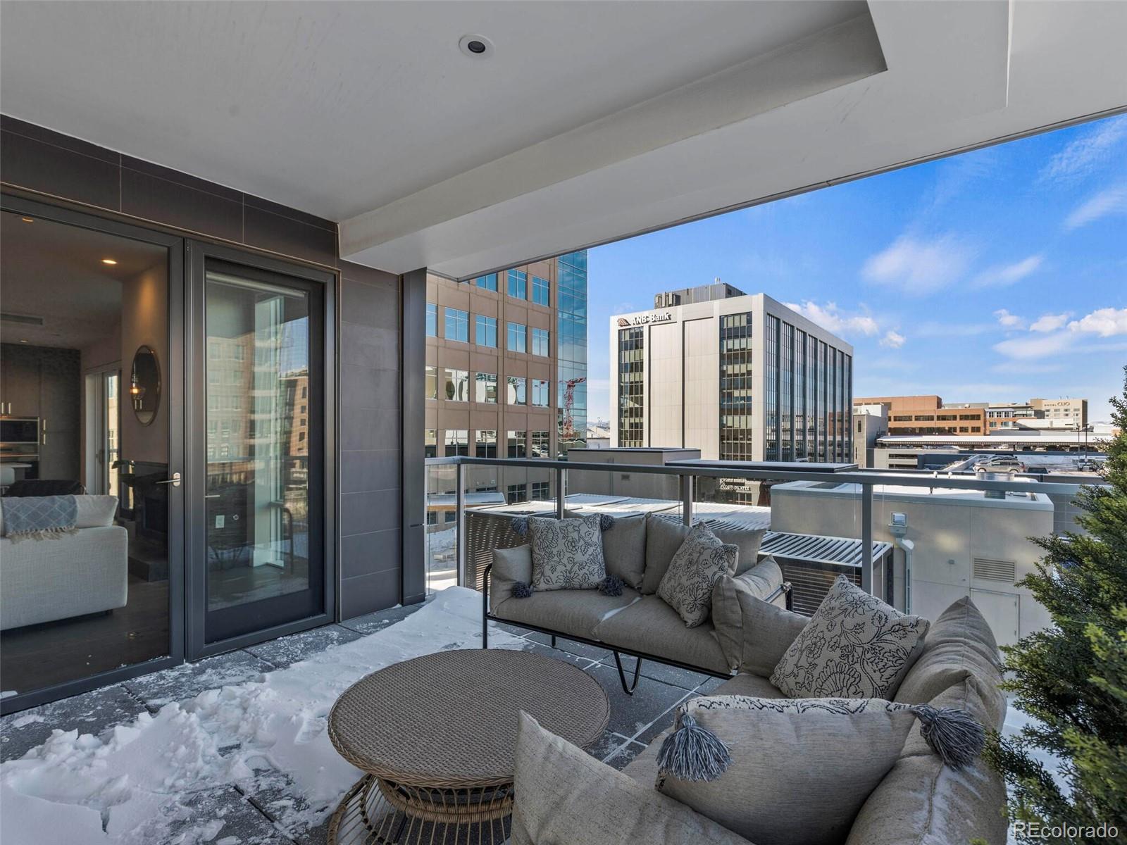 155 Steele Street Unit: 416