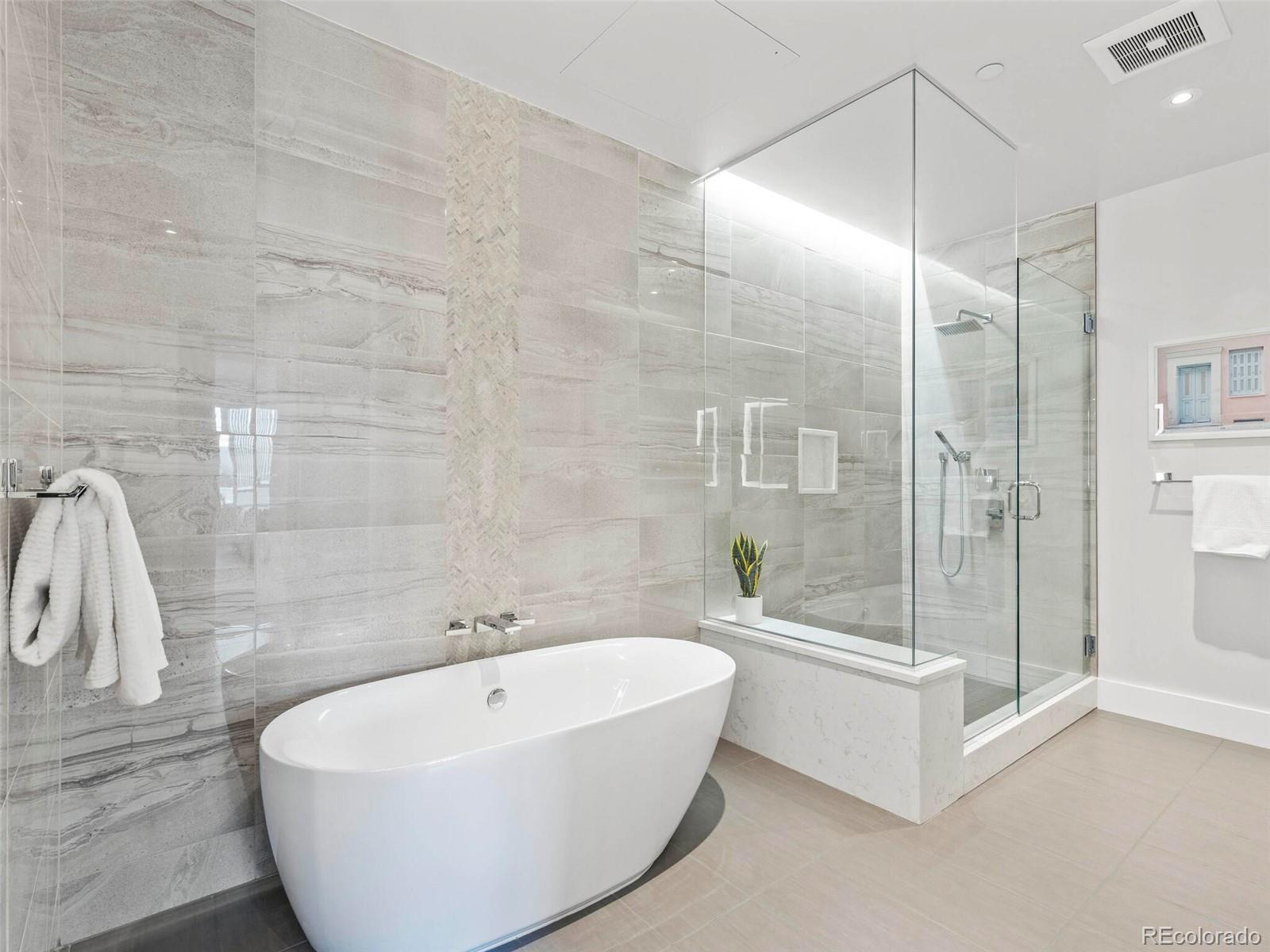 155 Steele Street Unit: 416