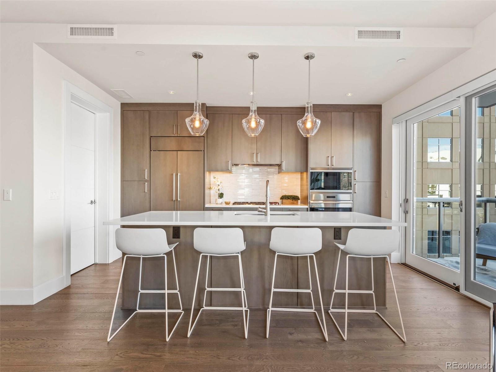 155 Steele Street Unit: 416