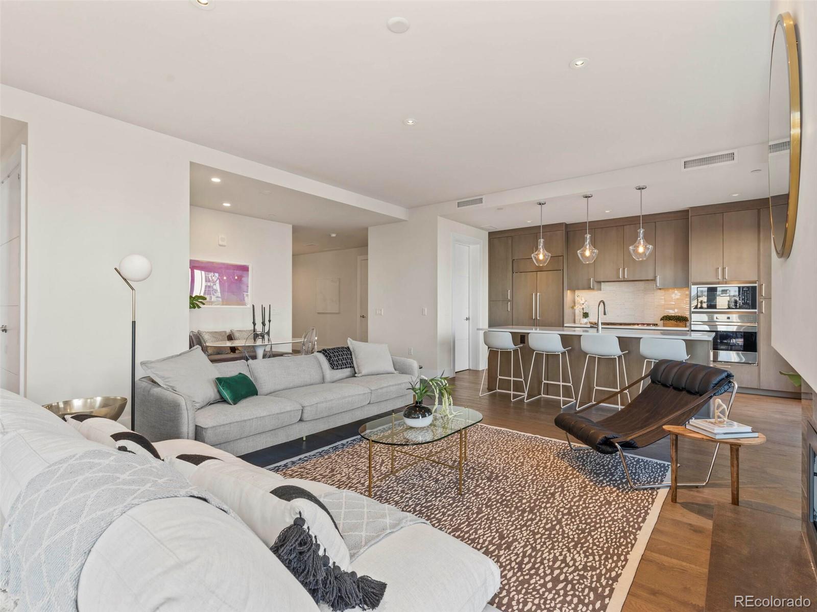 155 Steele Street Unit: 416