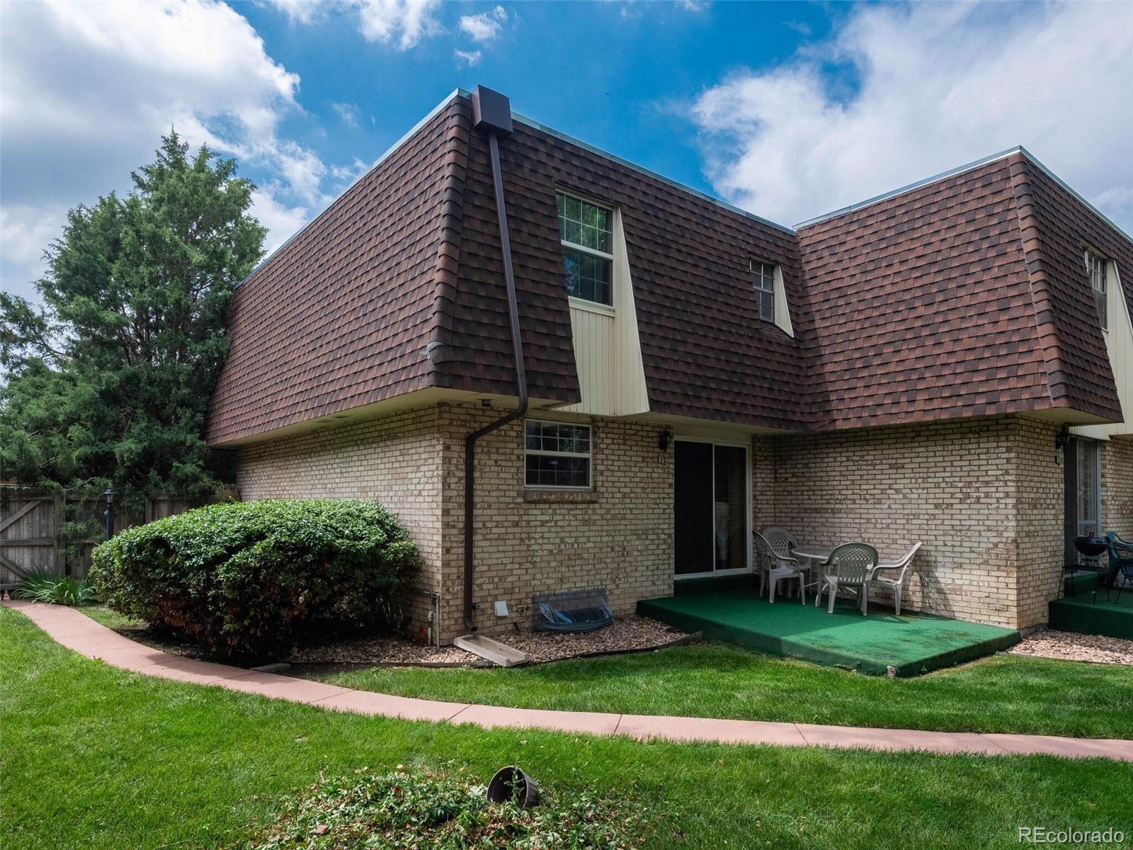 1200 S Monaco Parkway Unit: 12