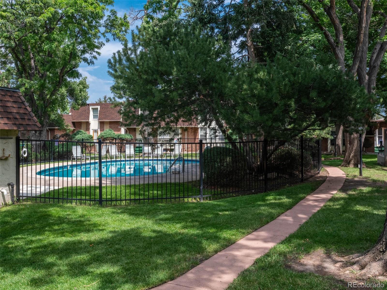 1200 S Monaco Parkway Unit: 12