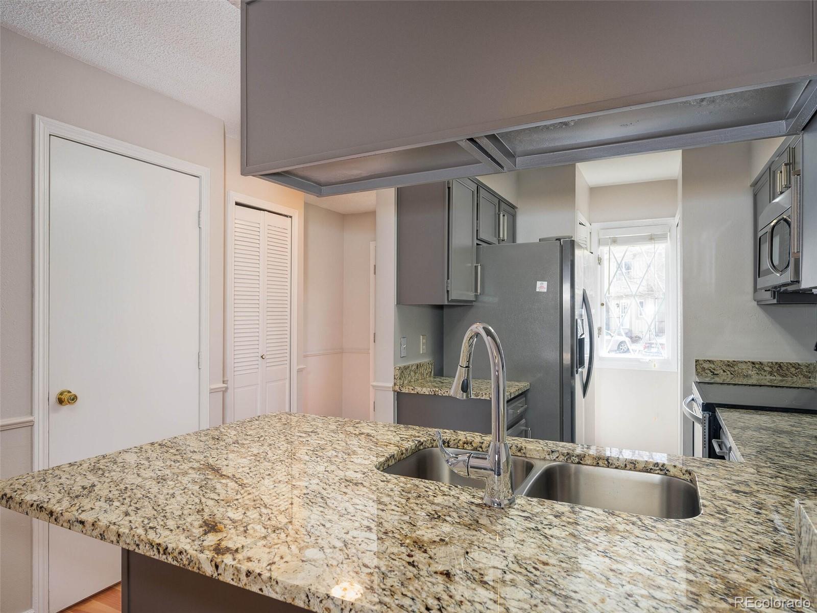 1811 S Quebec Way Unit: 109