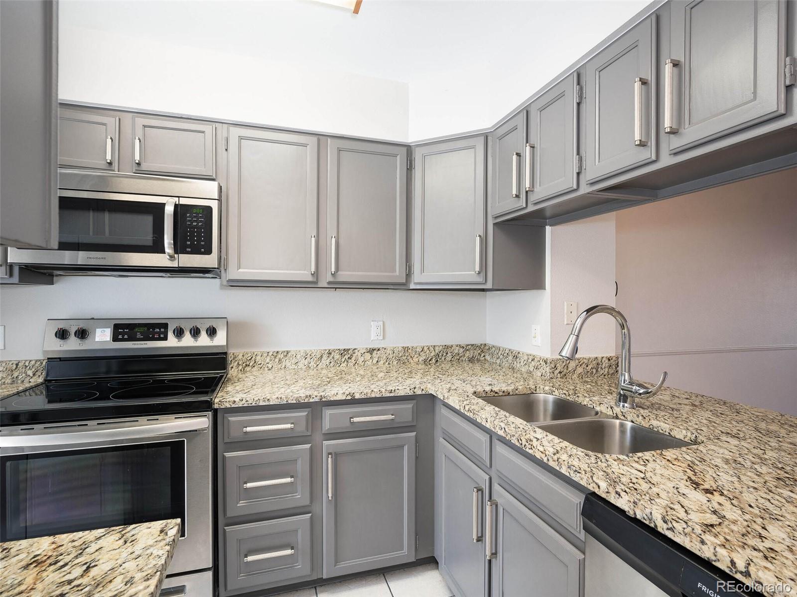 1811 S Quebec Way Unit: 109