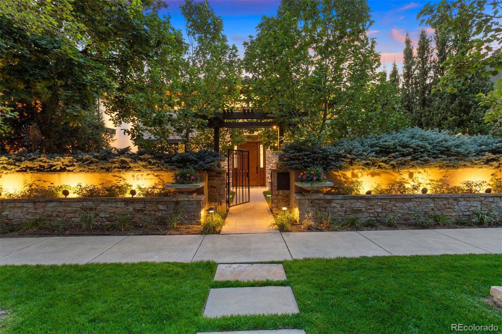 467 Saint Paul Street