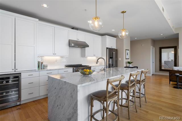 1401 Delgany Street Unit: 403