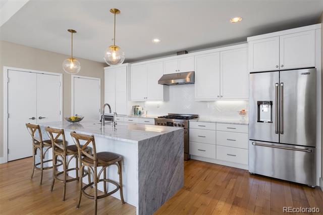 1401 Delgany Street Unit: 403