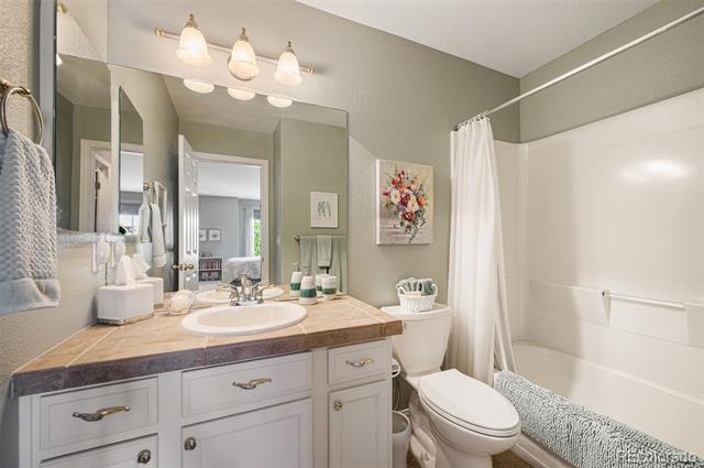 8300 Fairmount Drive Unit: QQ102