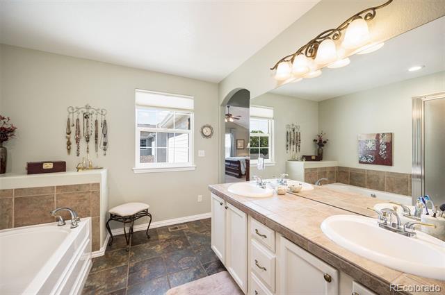 8300 Fairmount Drive Unit: QQ102