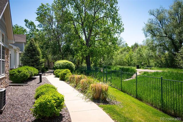 8300 Fairmount Drive Unit: QQ102