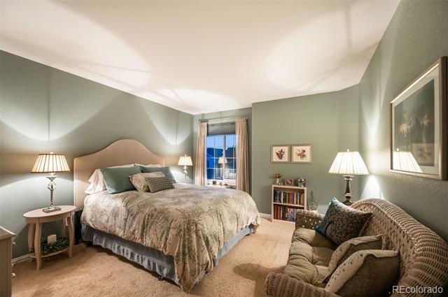 8300 Fairmount Drive Unit: QQ102