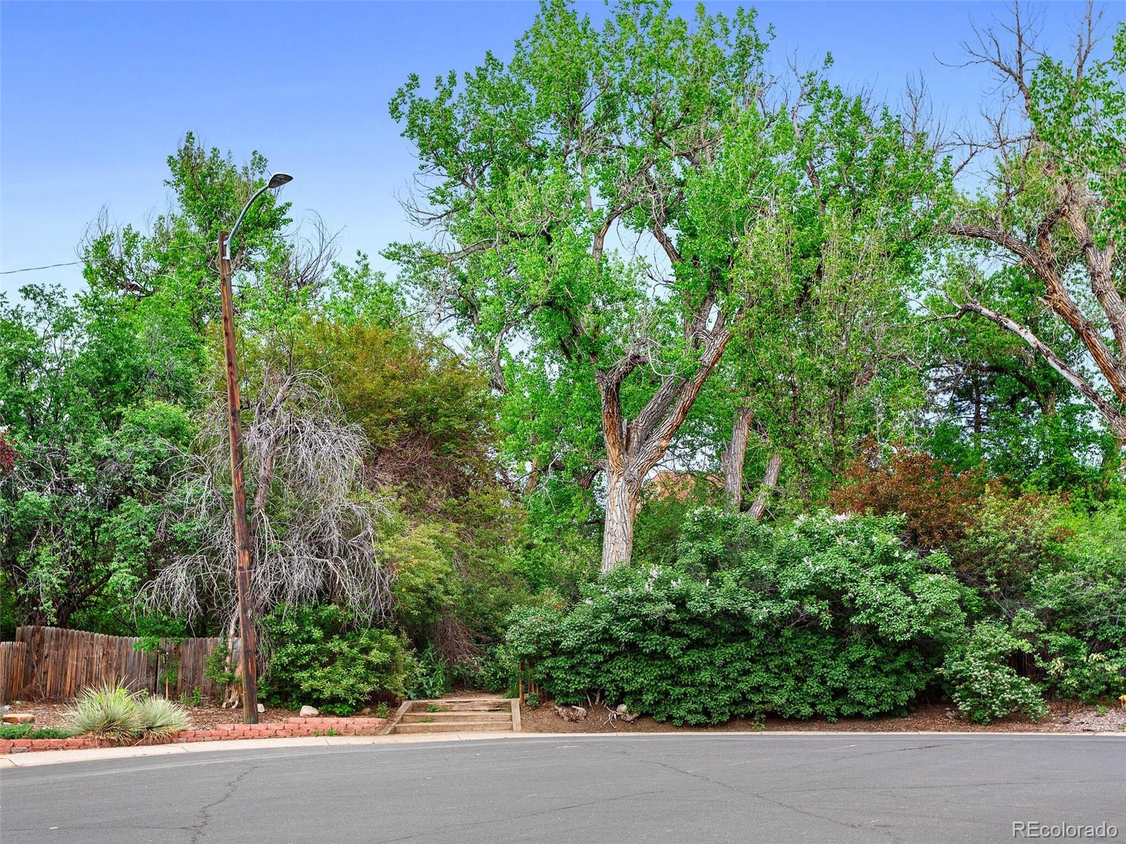 426 W Fremont Drive