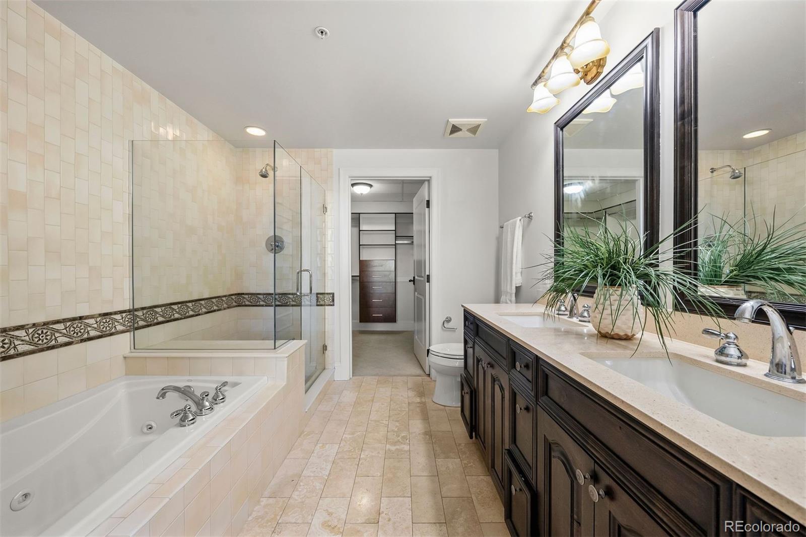 2001 Lincoln Street Unit: 2822