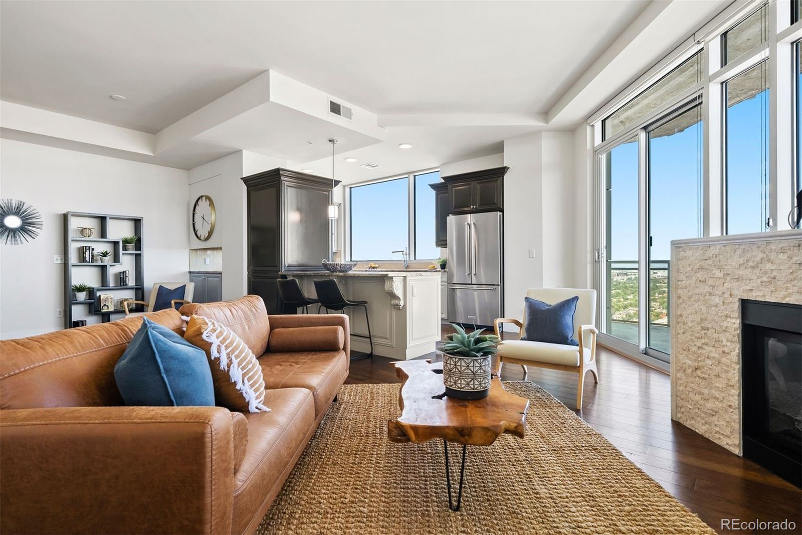 2001 Lincoln Street Unit: 2822