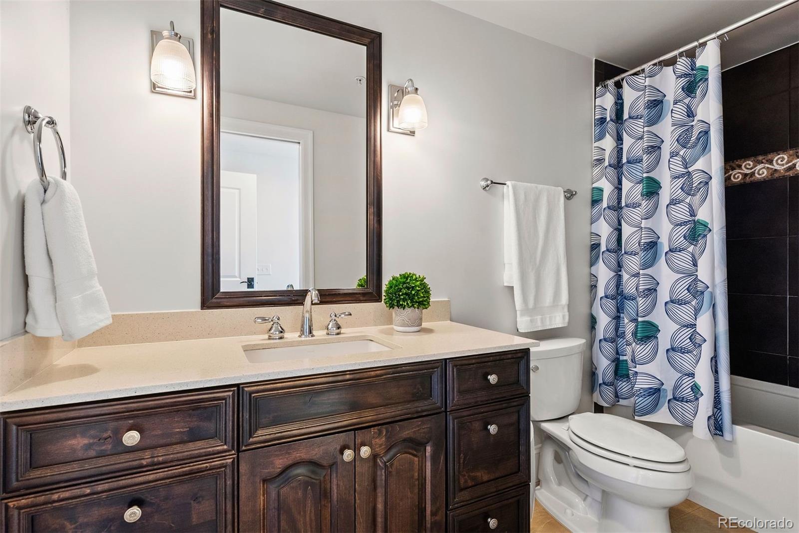 2001 Lincoln Street Unit: 2822