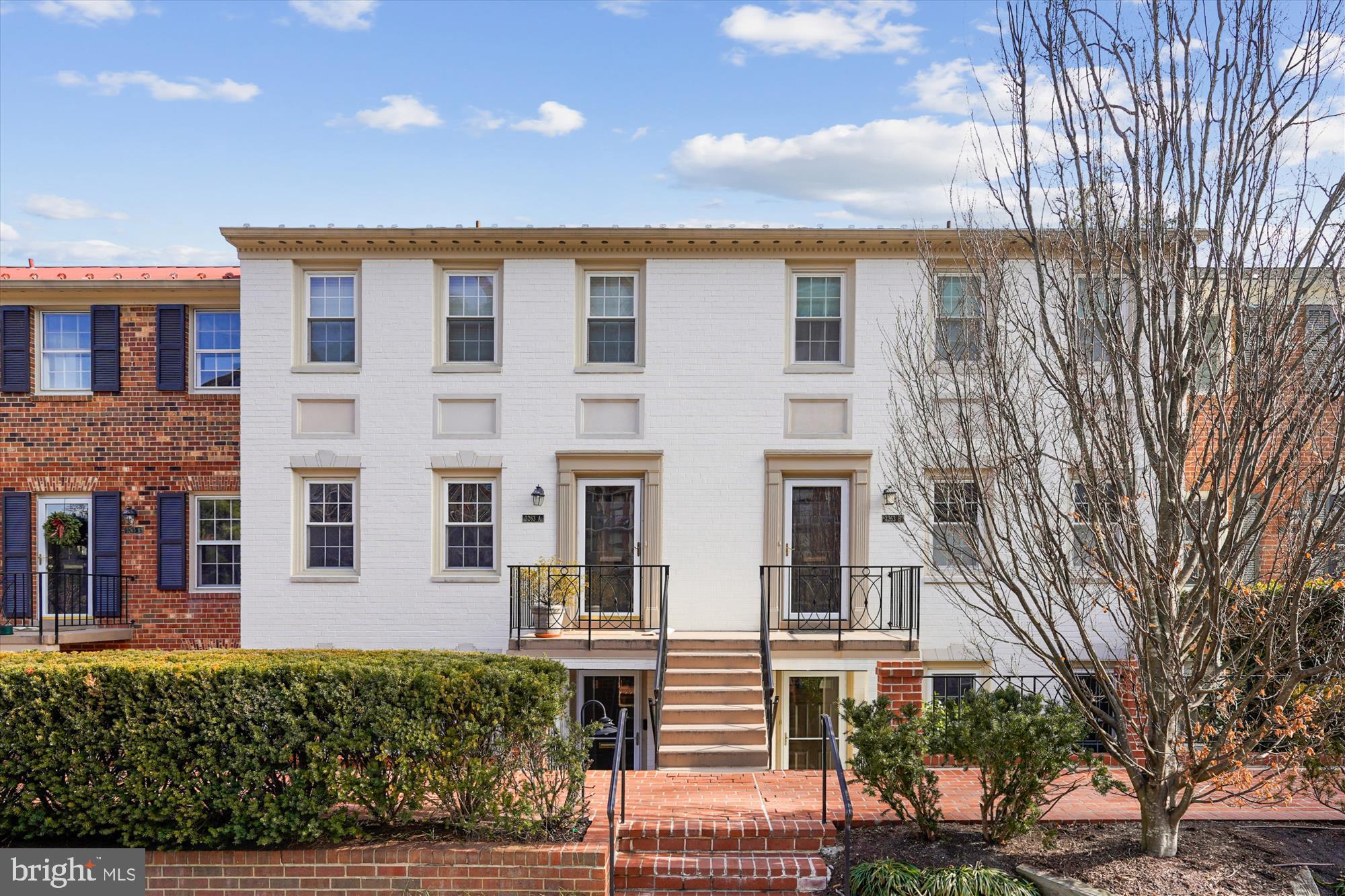 3263 SUTTON PLACE NW C