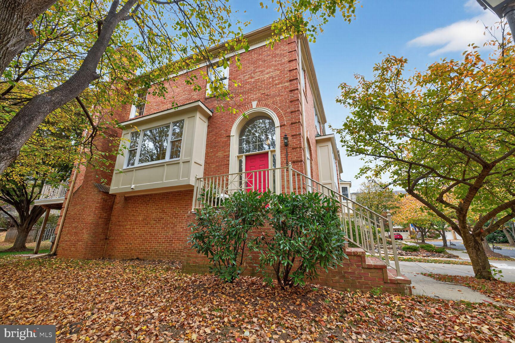 10152 STERLING TERRACE