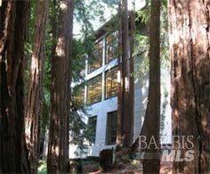 84 Eucalyptus Knoll St