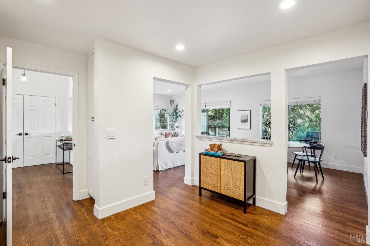 84 Eucalyptus Knoll St