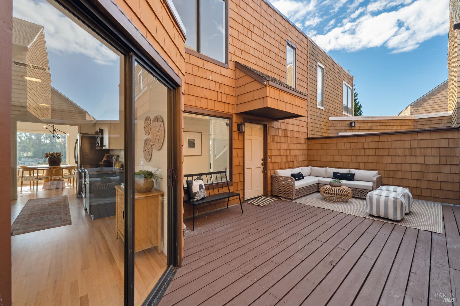 100 Milland Dr