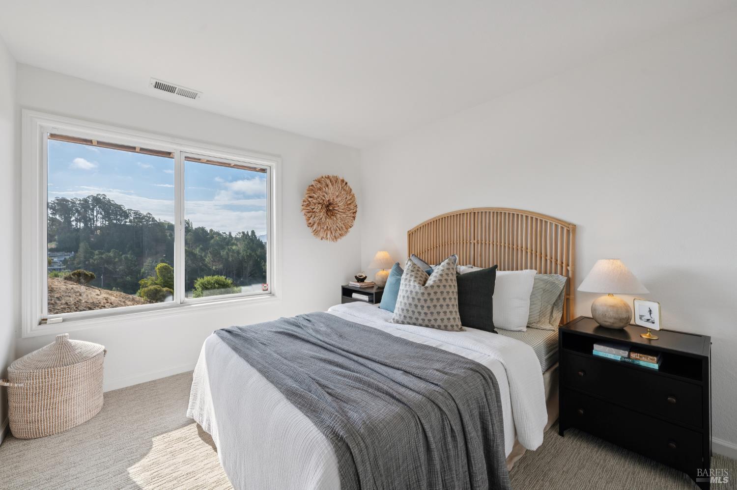 100 Milland Dr