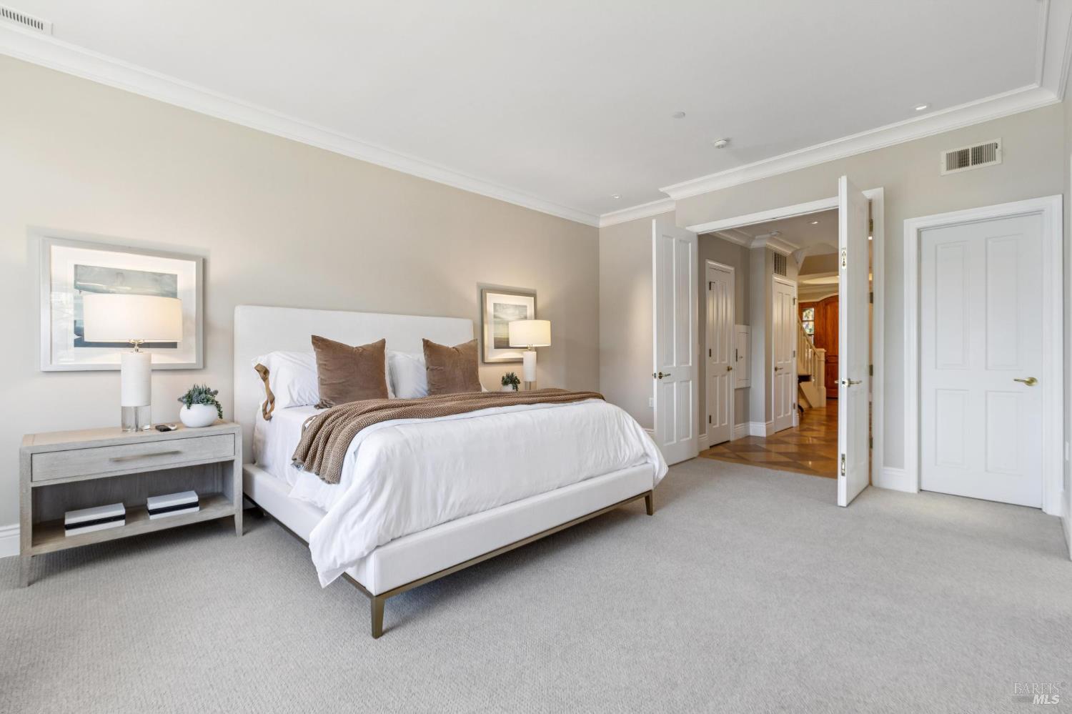 30 De Silva Island Drive