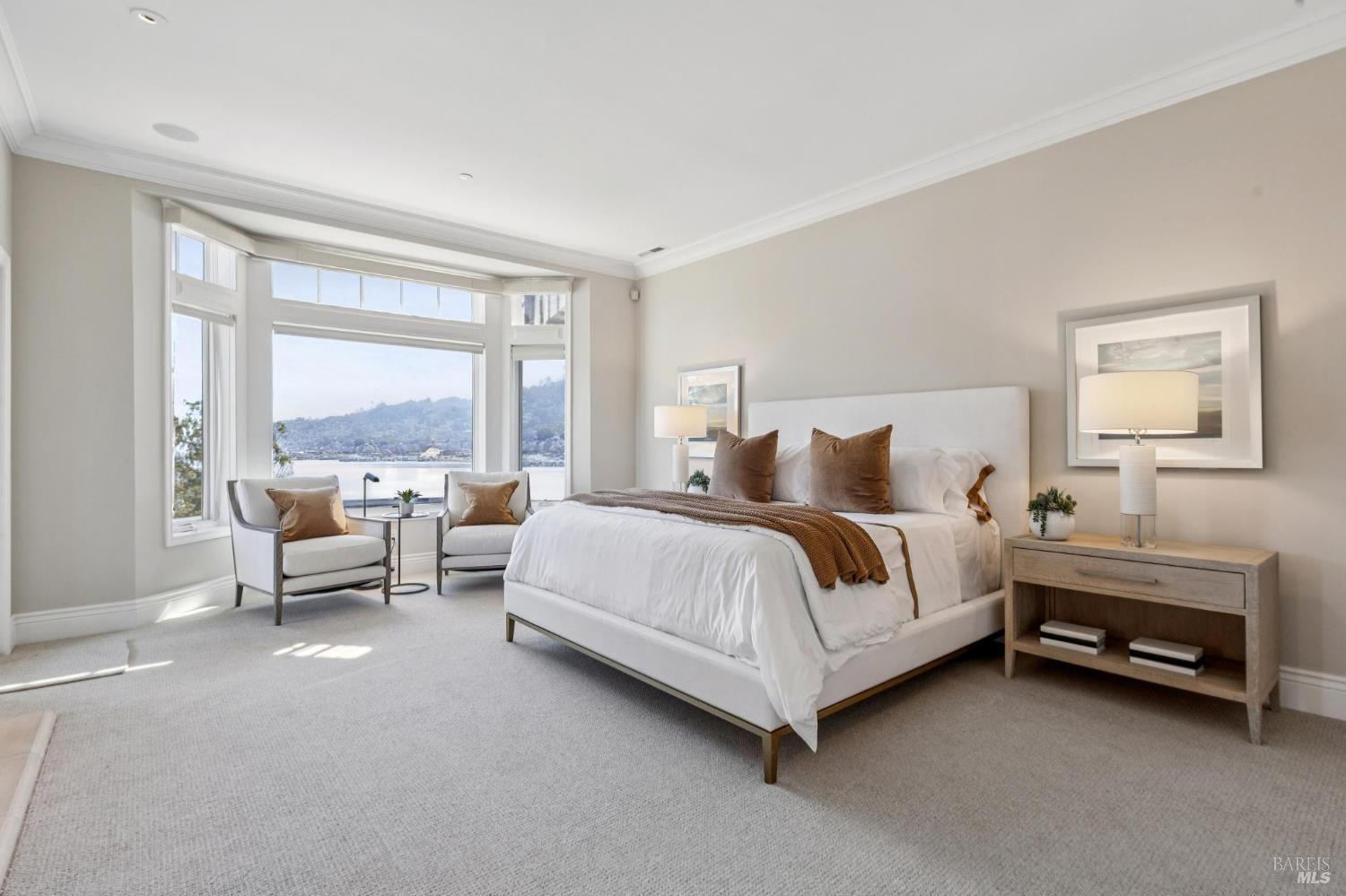 30 De Silva Island Drive