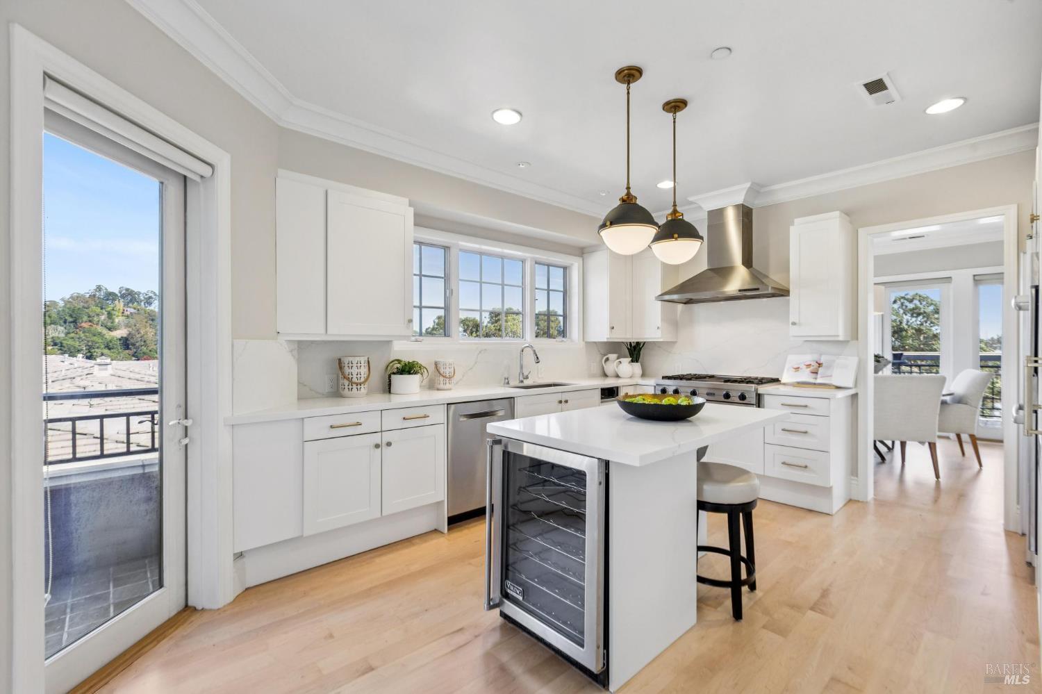 30 De Silva Island Drive