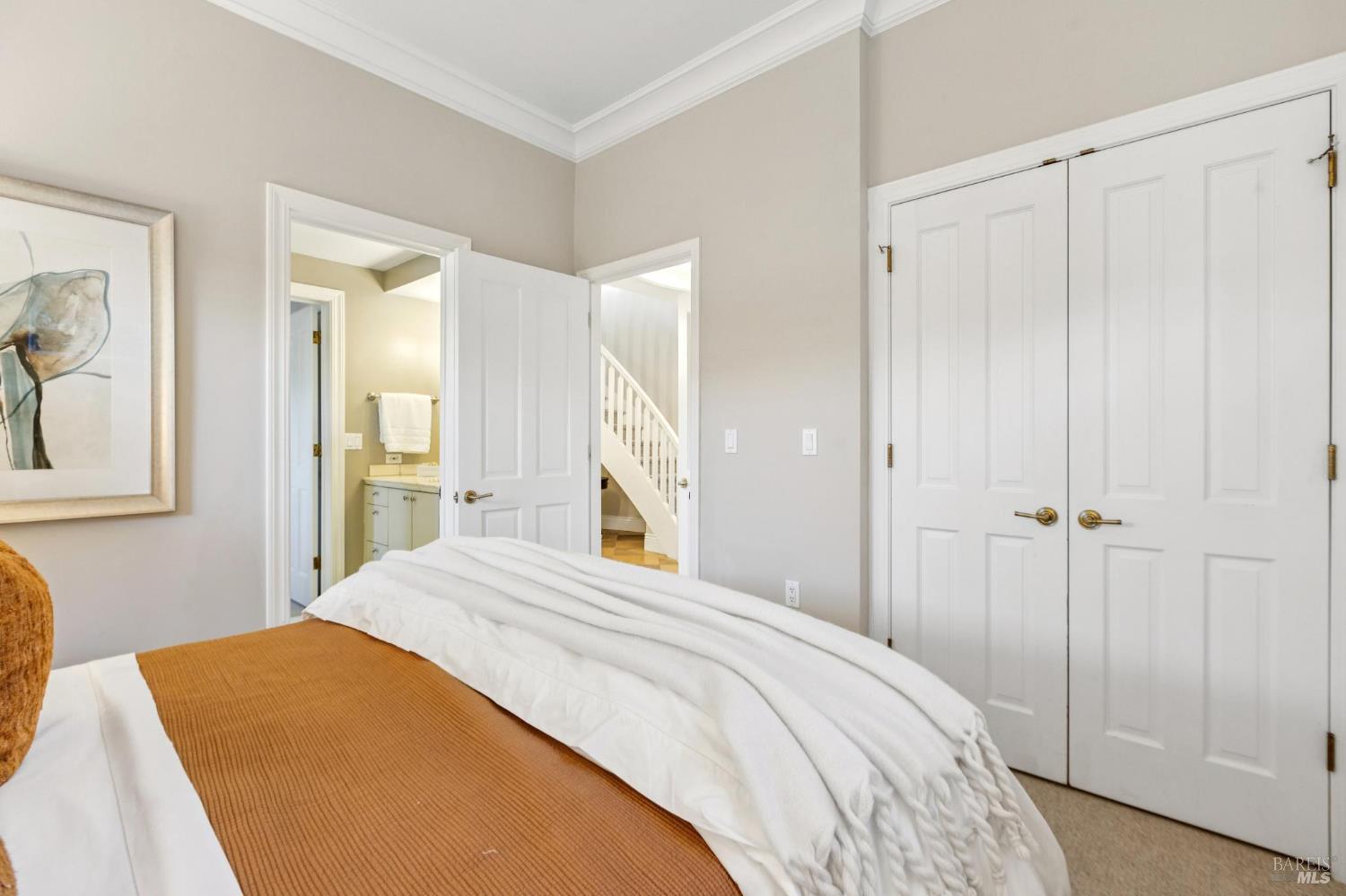 30 De Silva Island Drive