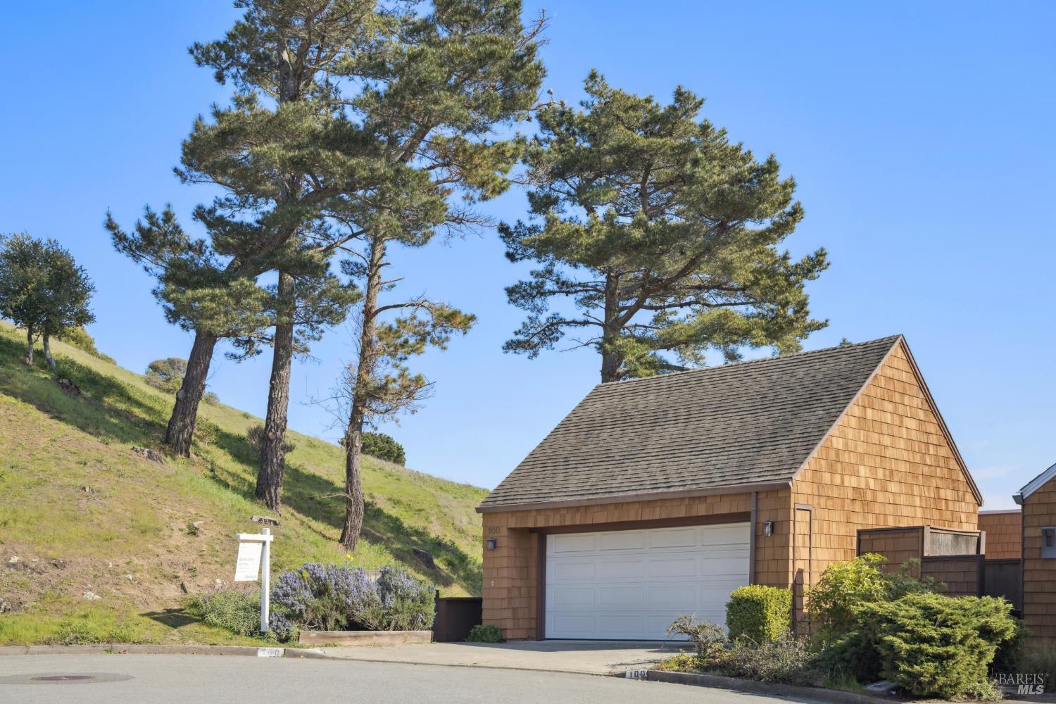 100 Milland Drive