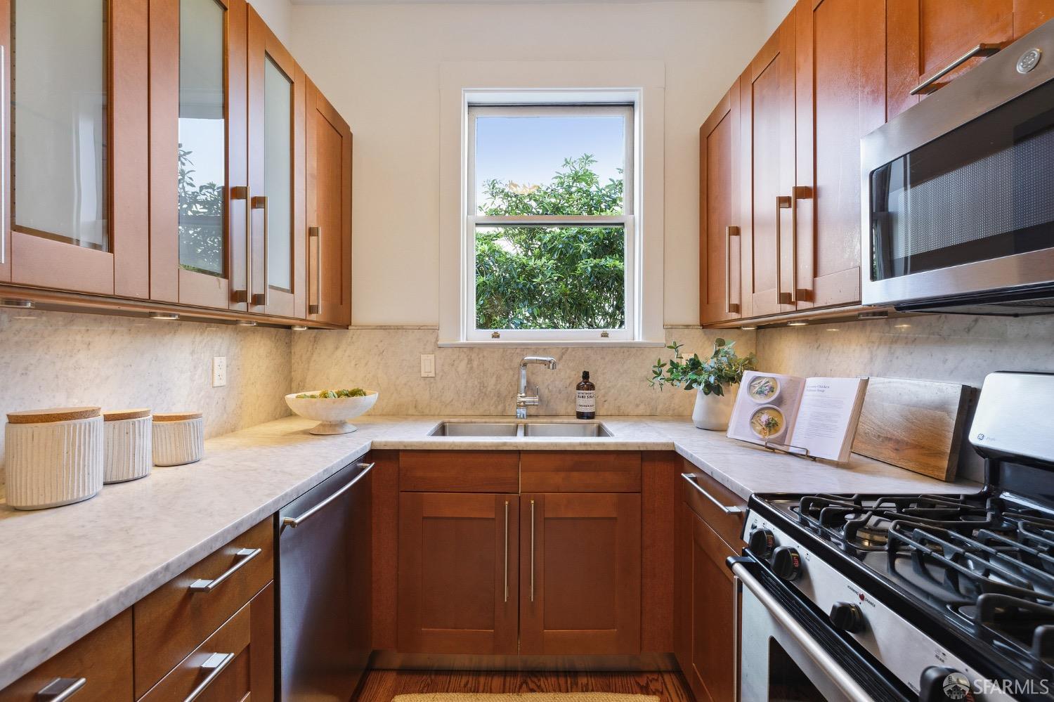 3295 Clay Street Unit: 3