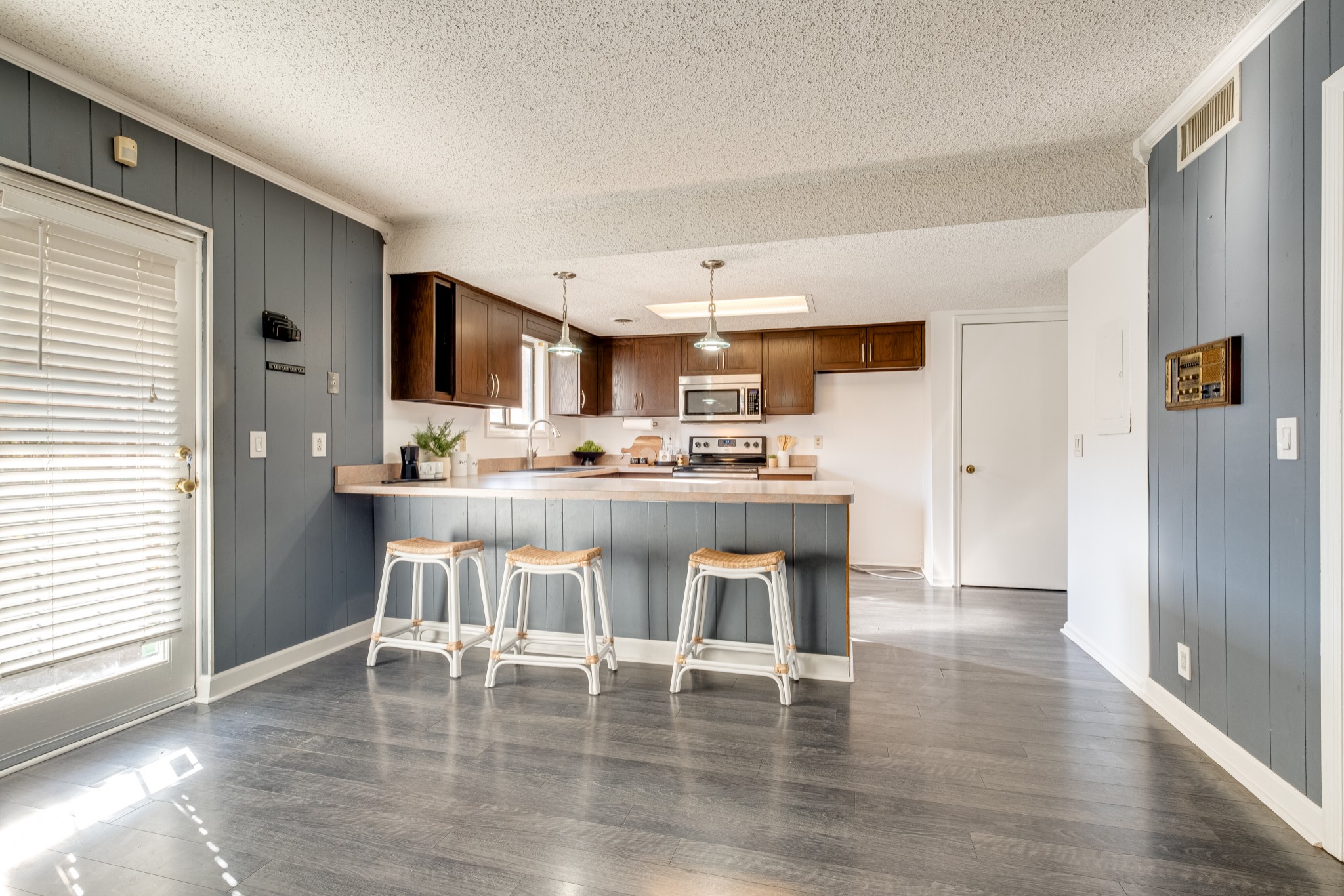 166 Lake Chateau Dr Unit: # J3