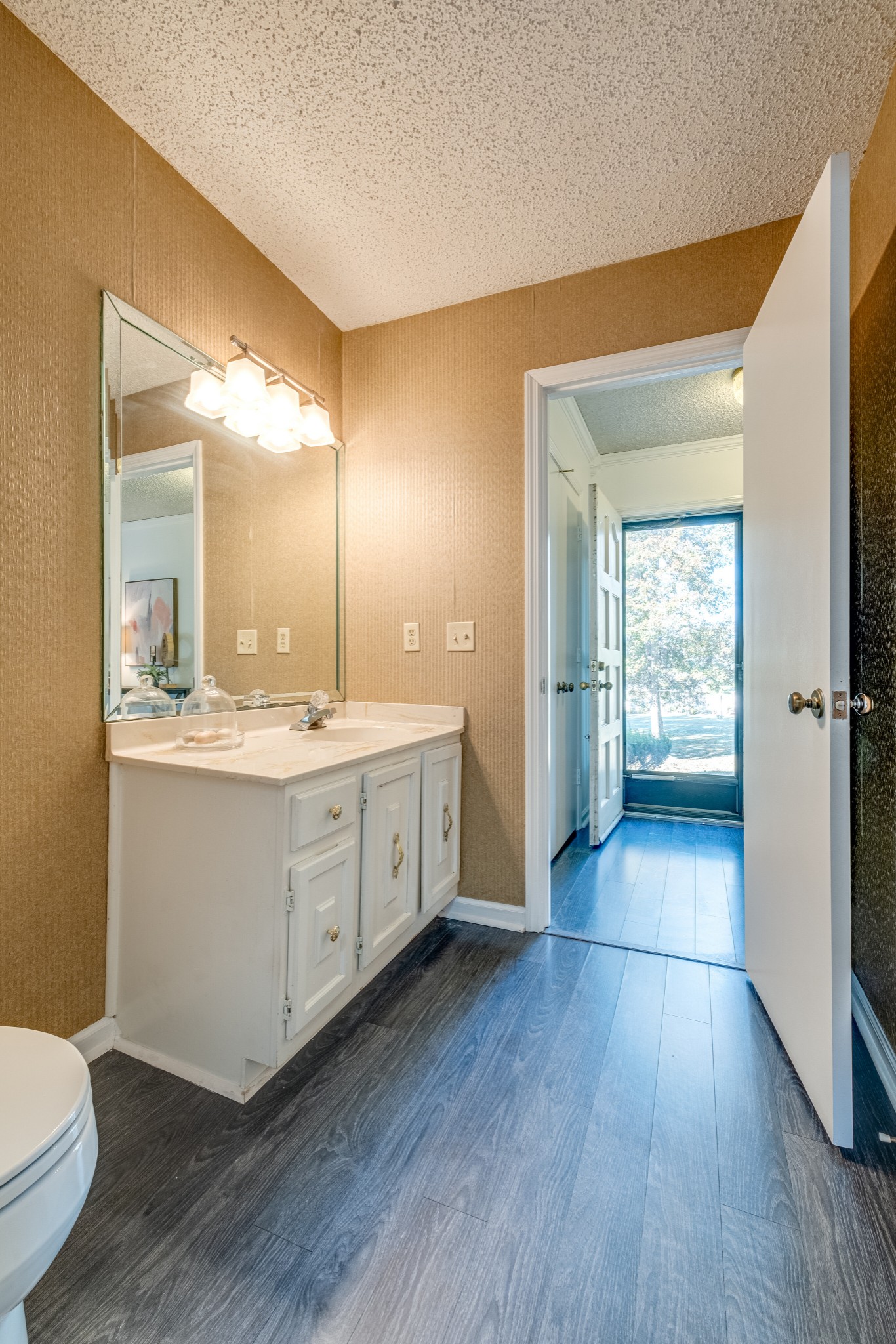 166 Lake Chateau Dr Unit: # J3