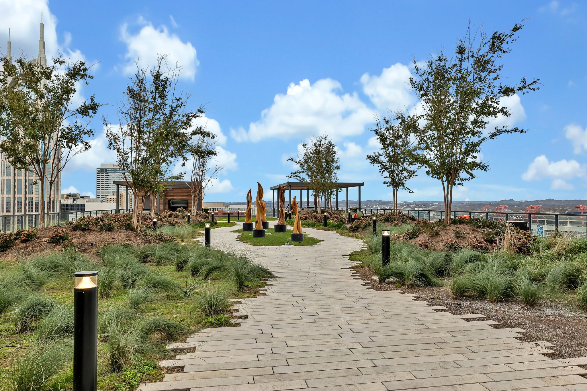 160 2nd Ave, N Unit: 1603