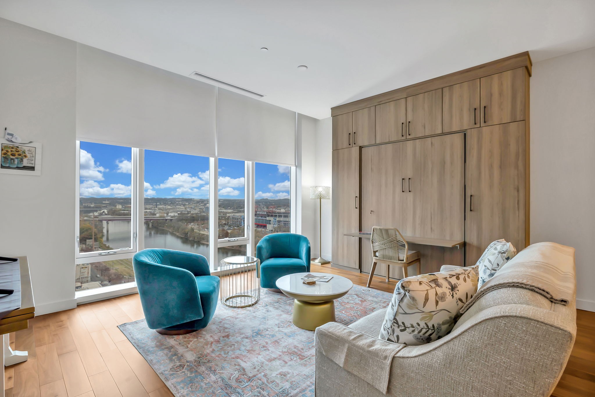 160 2nd Ave, N Unit: 1603