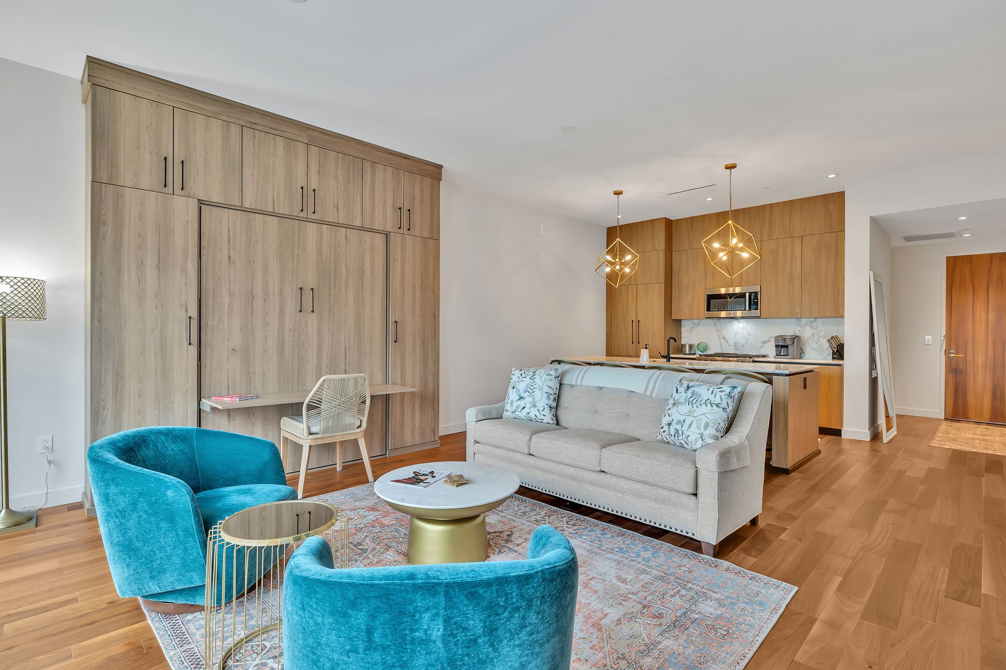 160 2nd Ave, N Unit: 1603