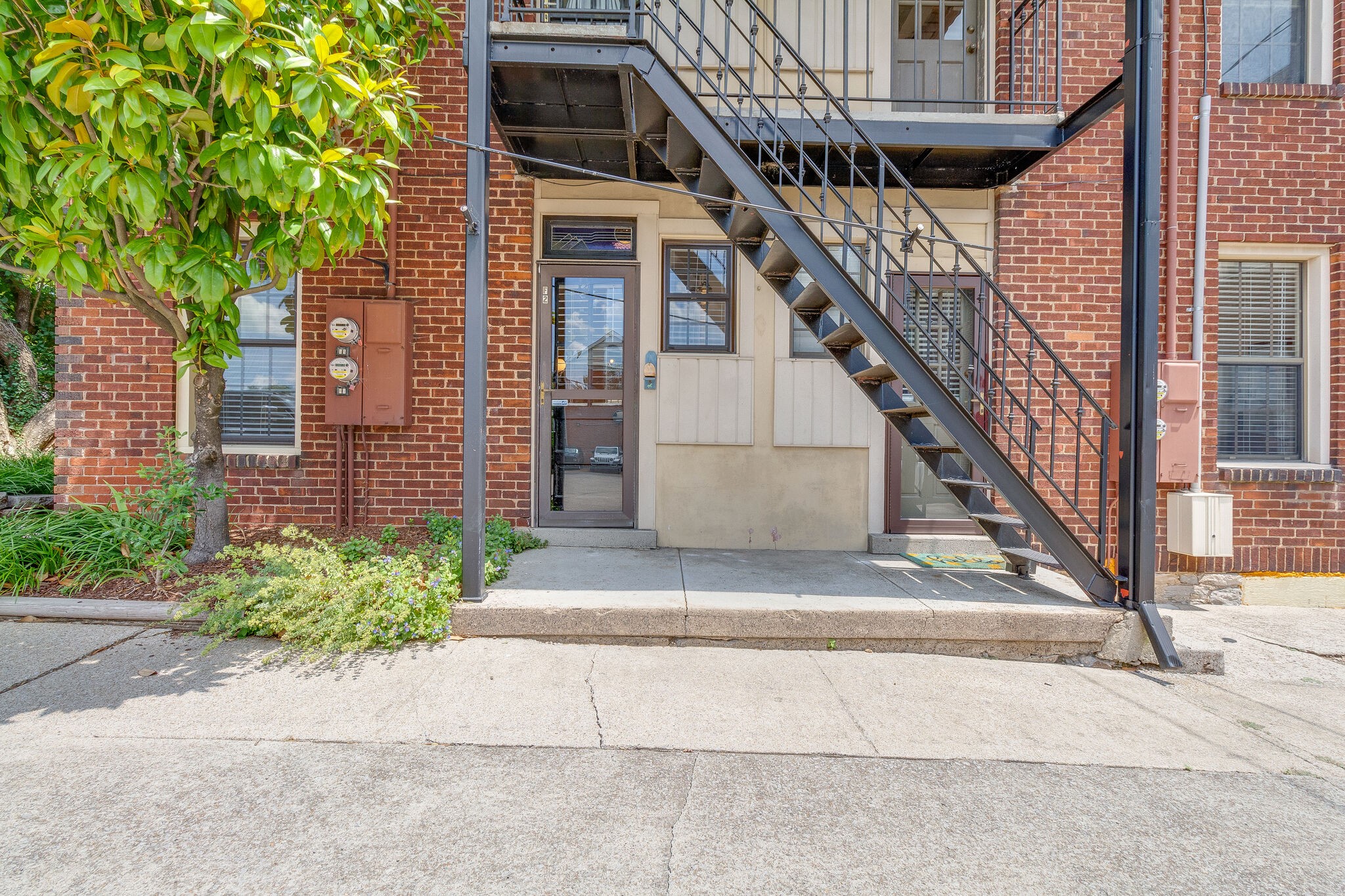 1711 18th Ave, S Unit: F2