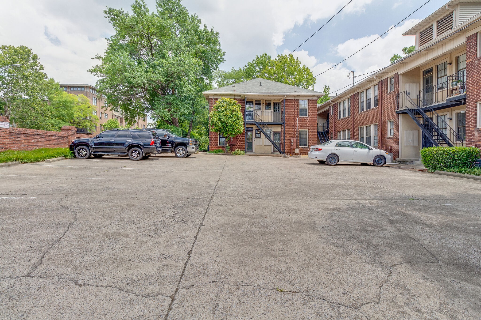 1711 18th Ave, S Unit: F2